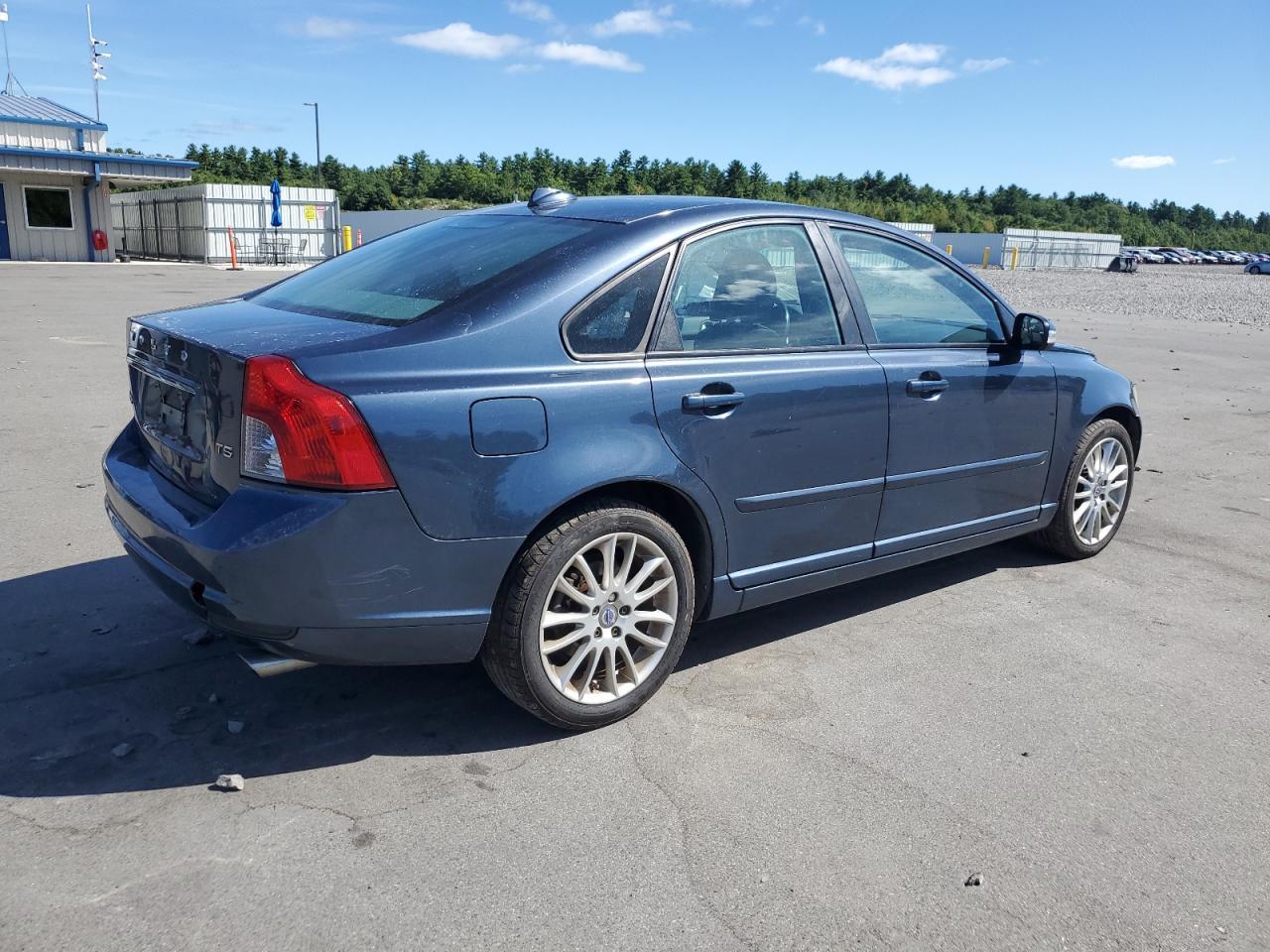 2011 Volvo S40 T5 - Image 3