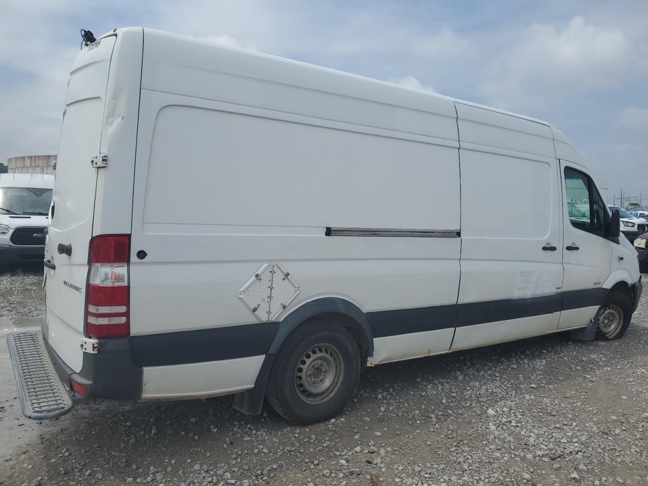 2014 Mercedes-Benz Sprinter 2500 Delivery Truck Or Van Delivery Van - Фото 3