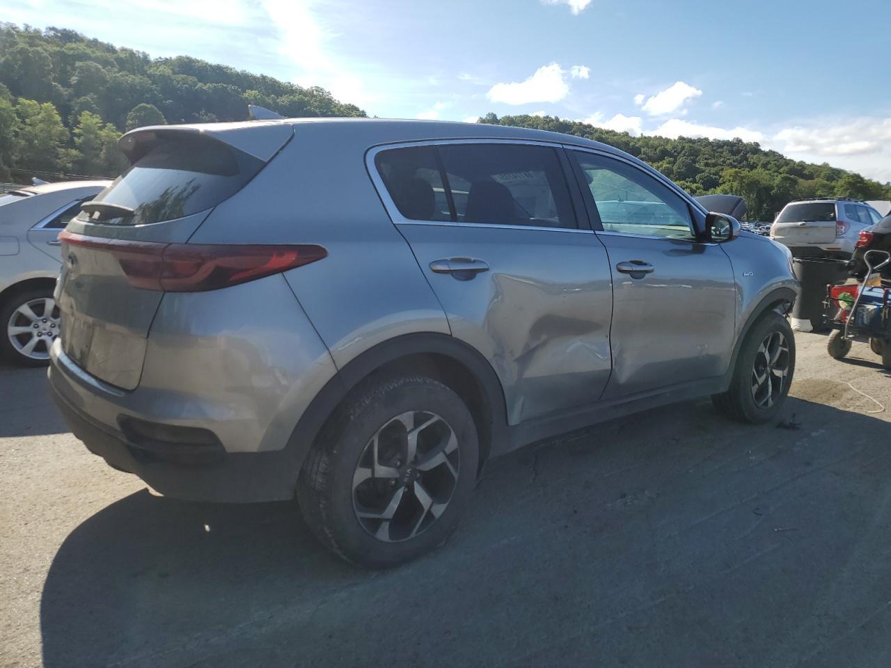 2020 Kia Sportage Lx - Фото 3