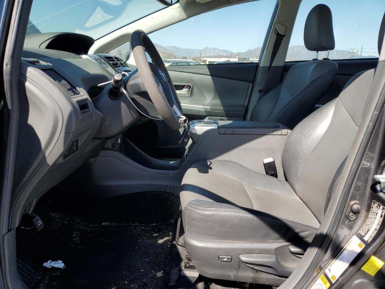 2012 Toyota Prius V - Фото 7