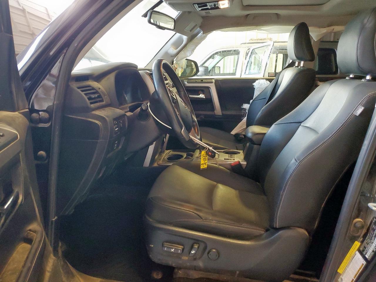 2019 Toyota 4Runner Sr5 - Image 7