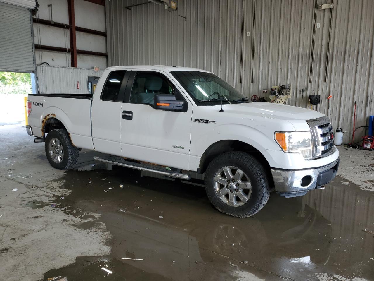 2013 Ford F150 Super Cab - Фото 4