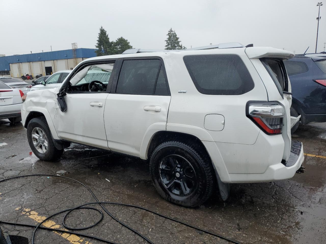 2018 Toyota 4Runner Sr5/Sr5 Premium - Image 2