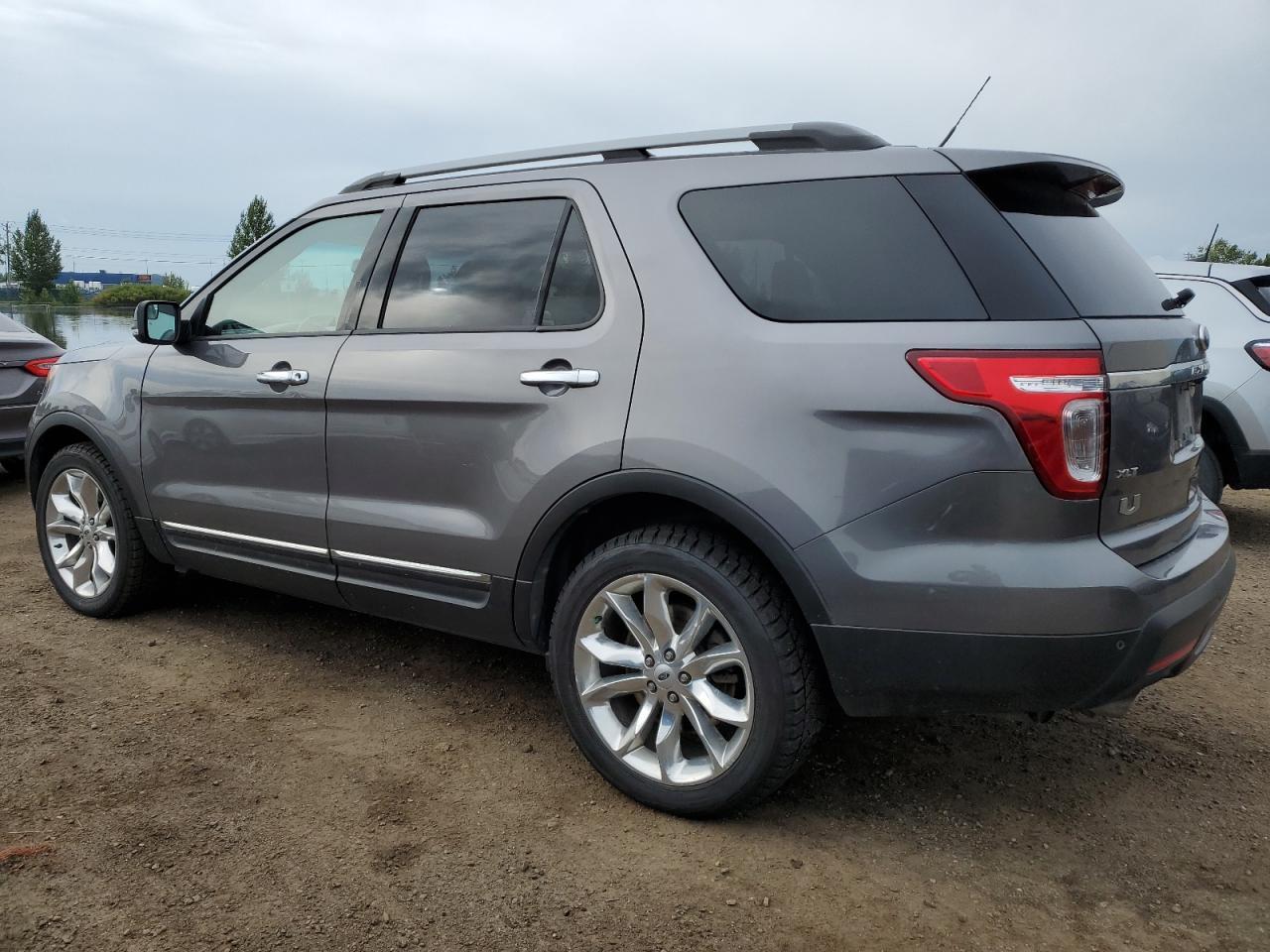 2014 Ford Explorer Xlt - Image 2