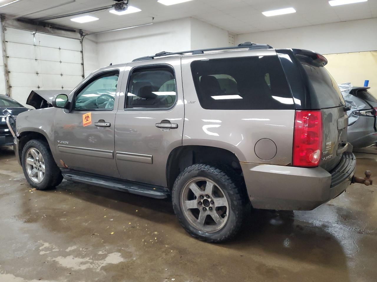 2012 GMC Yukon Slt - Image 2