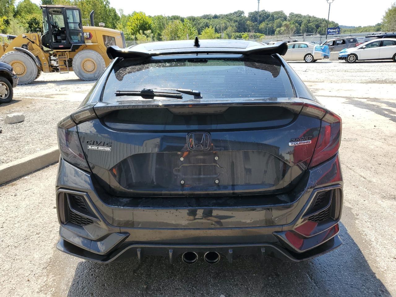 2020 Honda Civic Sport Touring - Фото 6