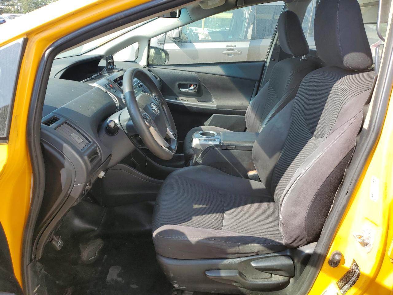 2016 Toyota Prius V - Image 7