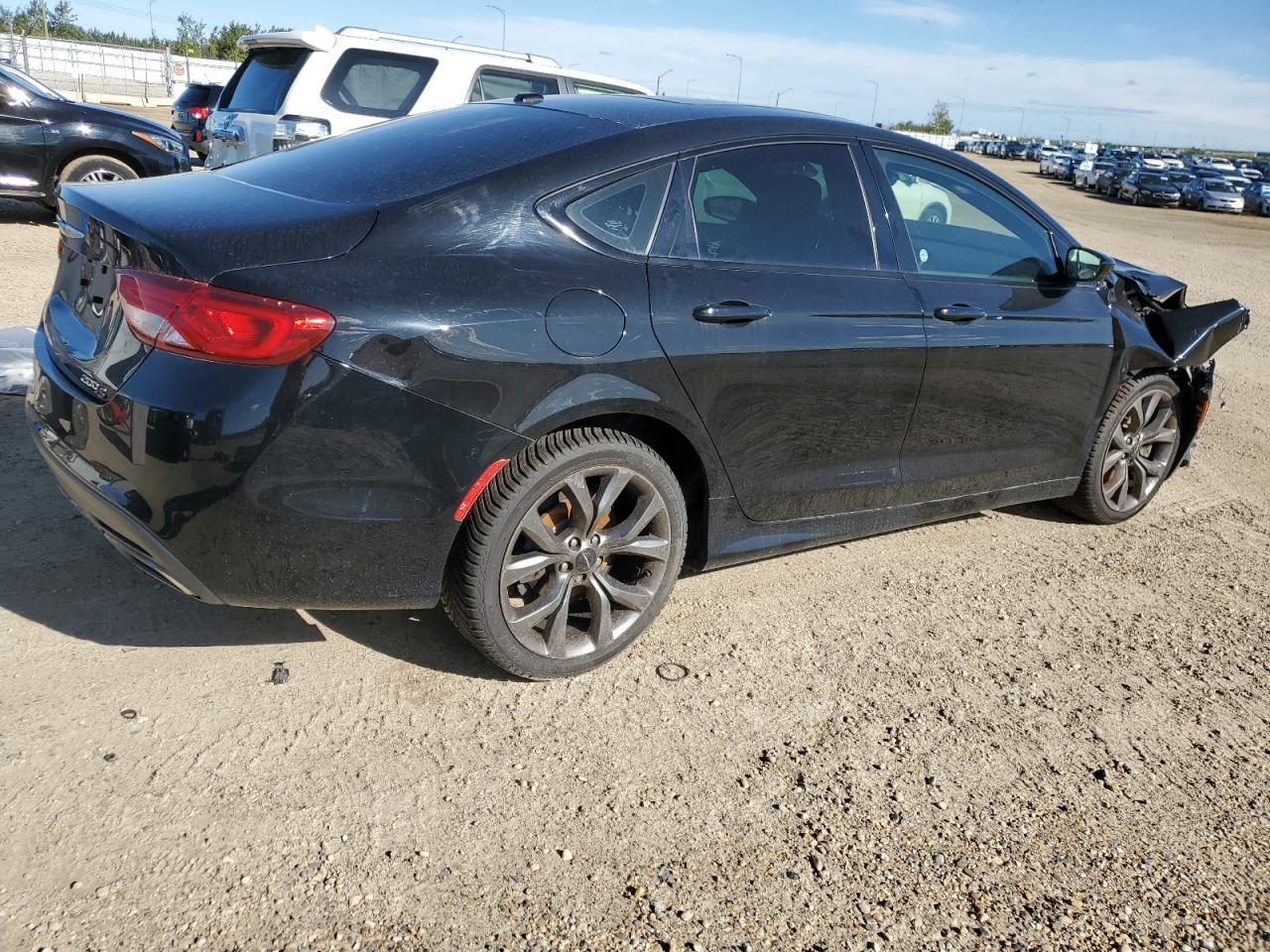 2016 Chrysler 200 S - Фото 3