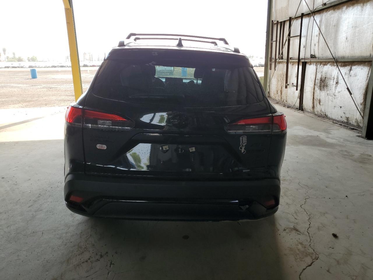 2024 Toyota Corolla Cross Se - Image 6