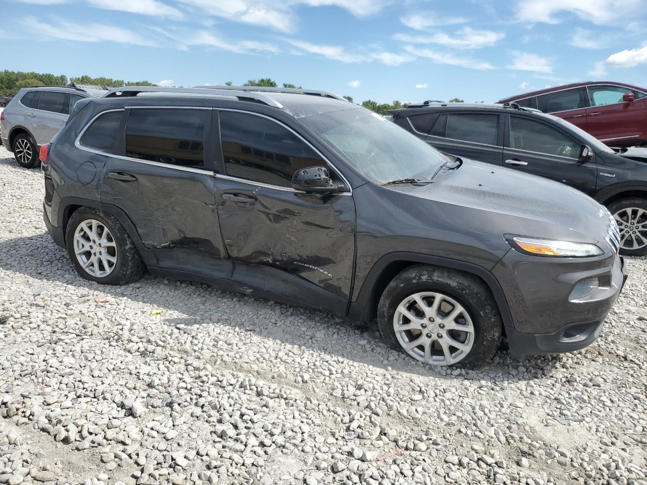 2016 Jeep Cherokee Latitude - Фото 4