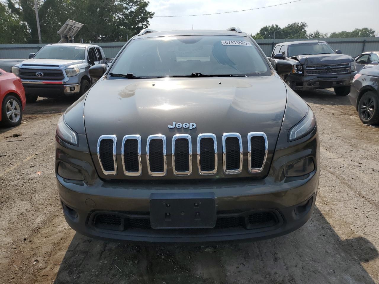 2015 Jeep Cherokee - Image 5