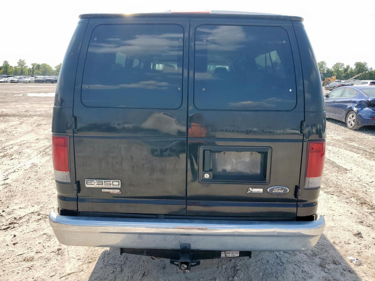 2011 Ford Econoline Cargo E-25 - Фото 6