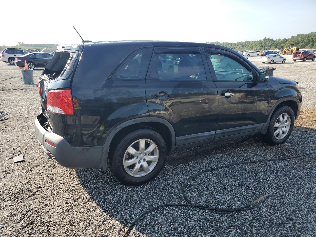 2012 Kia Sorento Lx - Image 3