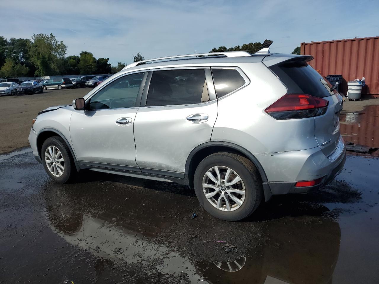 2018 Nissan Rogue S - Image 2