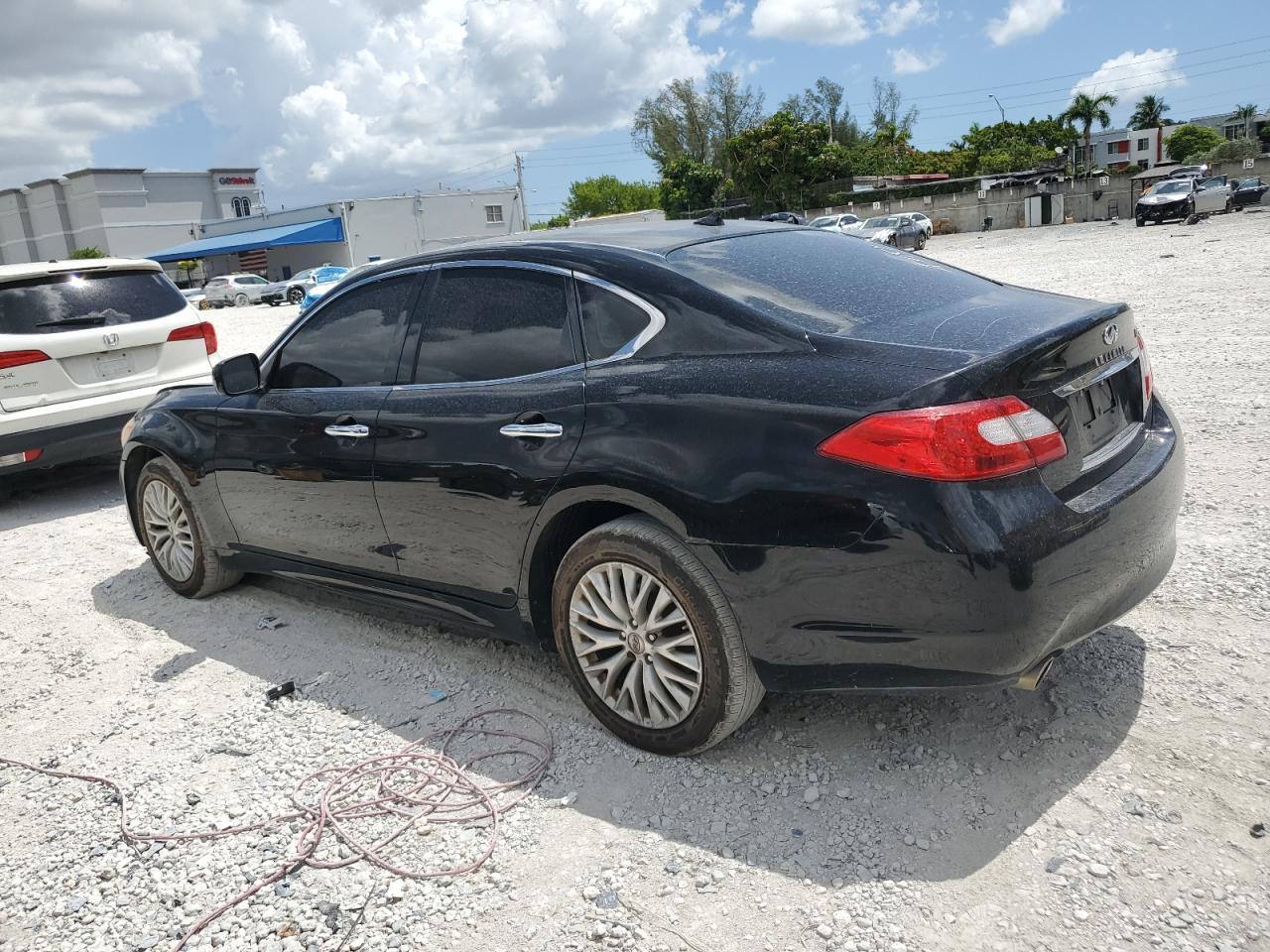 2011 Infiniti M37 X - Фото 2