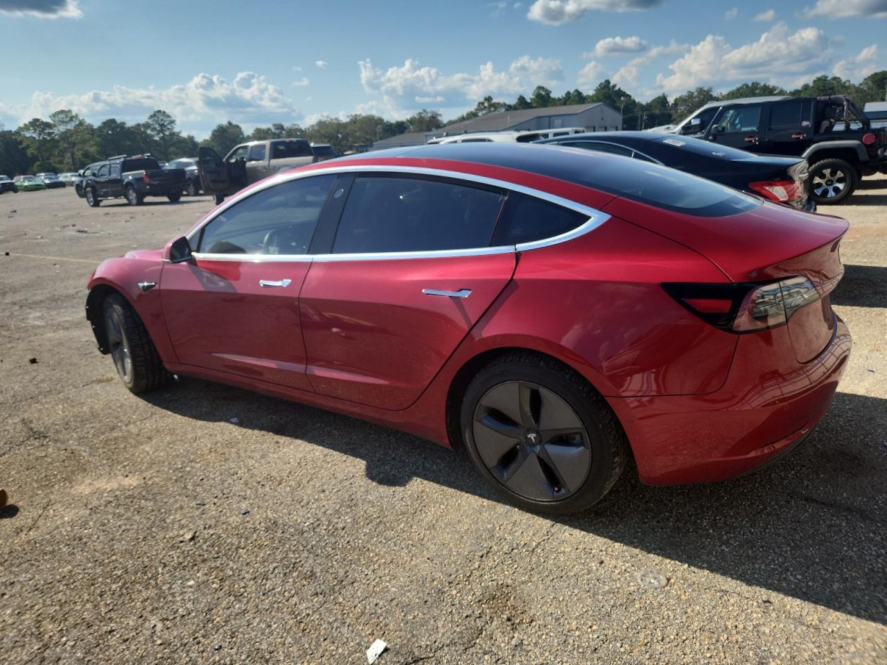 2018 Tesla Model 3 - Фото 2