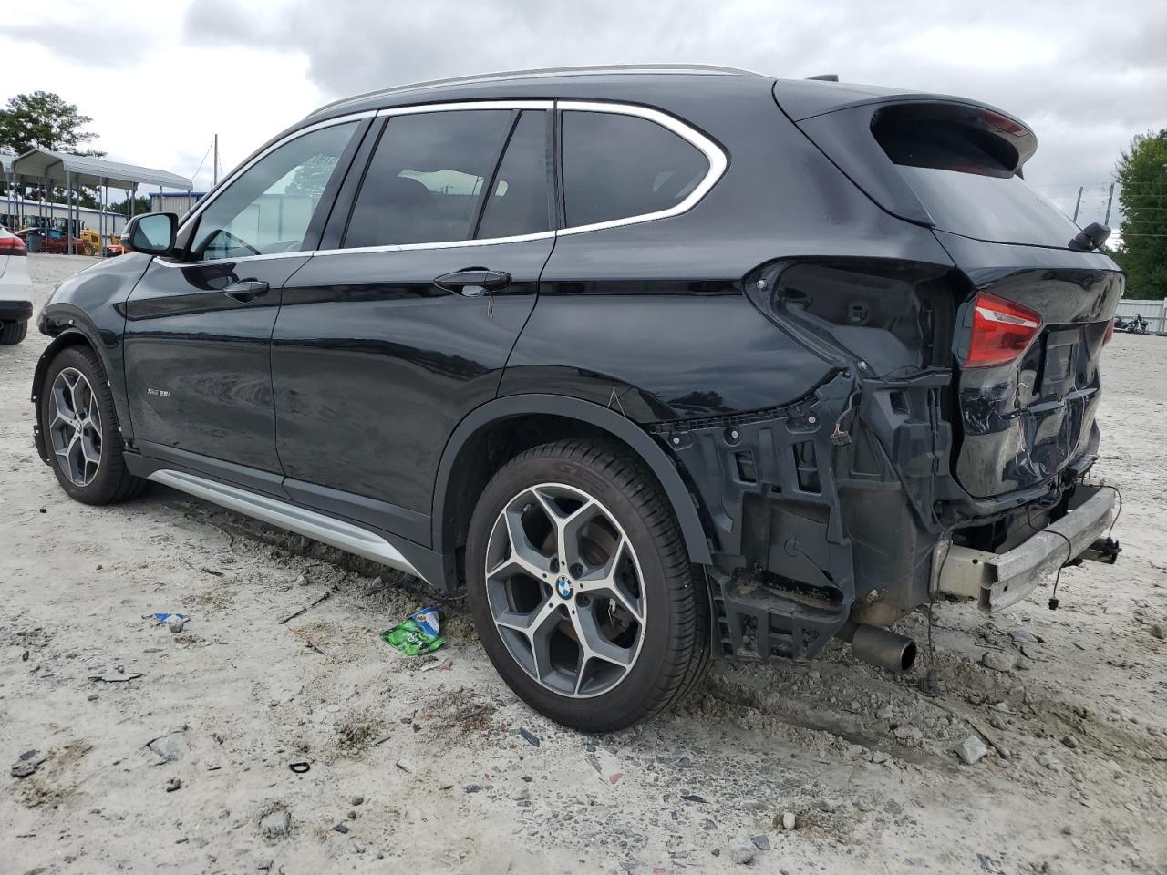 2017 BMW X1 xDrive28I - Фото 2