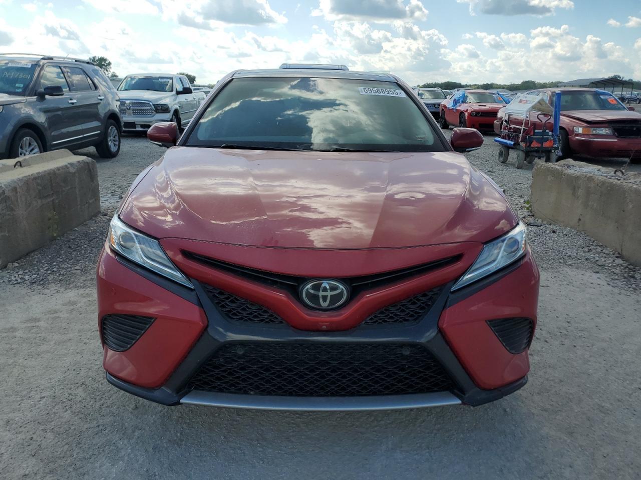 2020 Toyota Camry Xse - Image 5