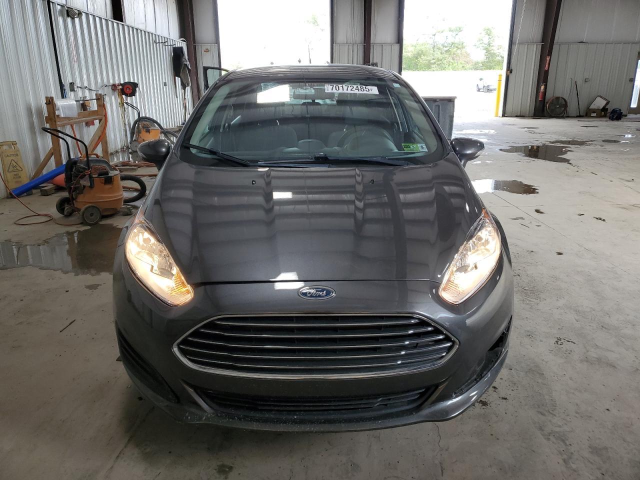 2019 Ford Fiesta Se - Фото 5