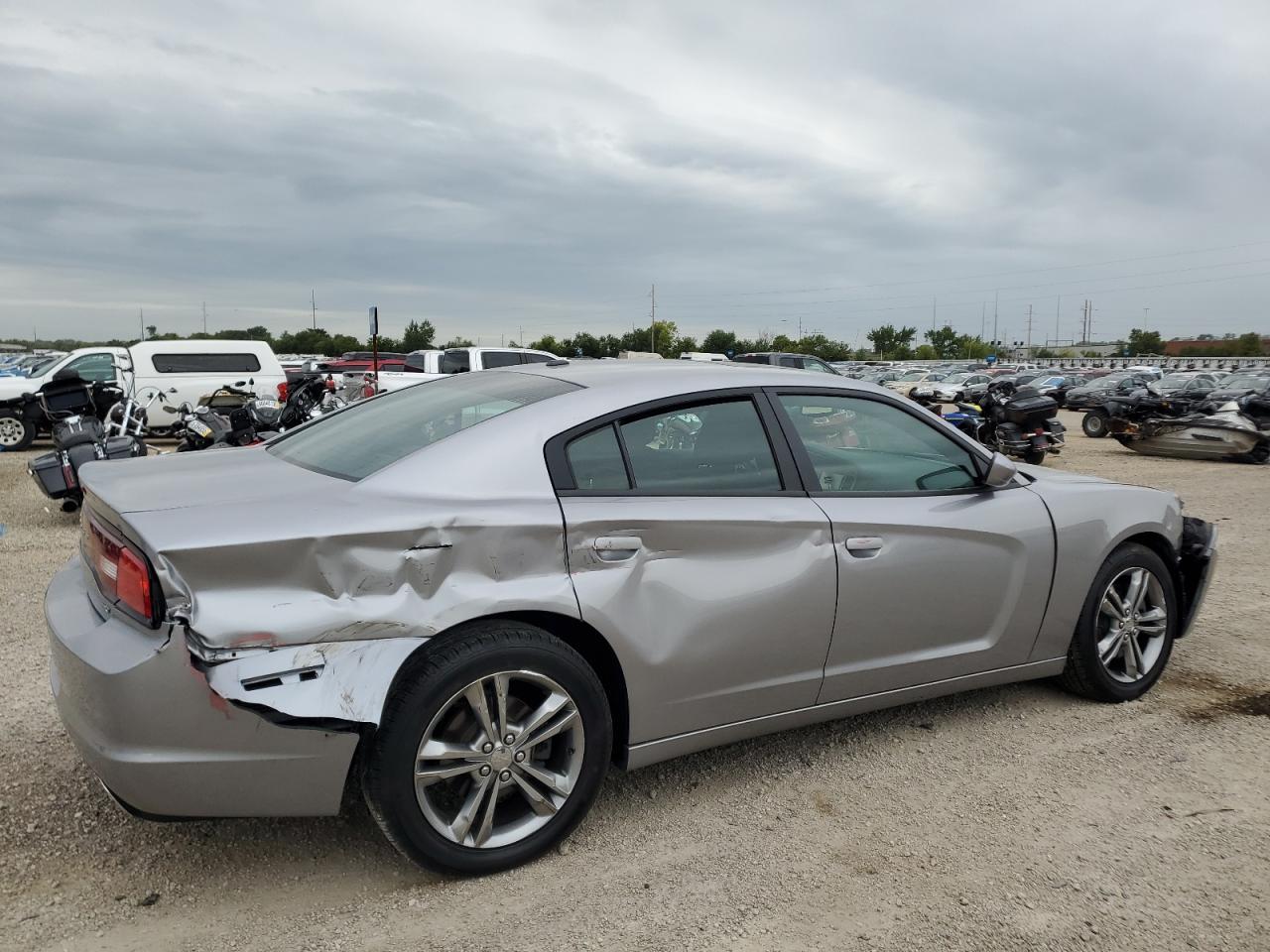 2014 Dodge Charger Sxt - Фото 3