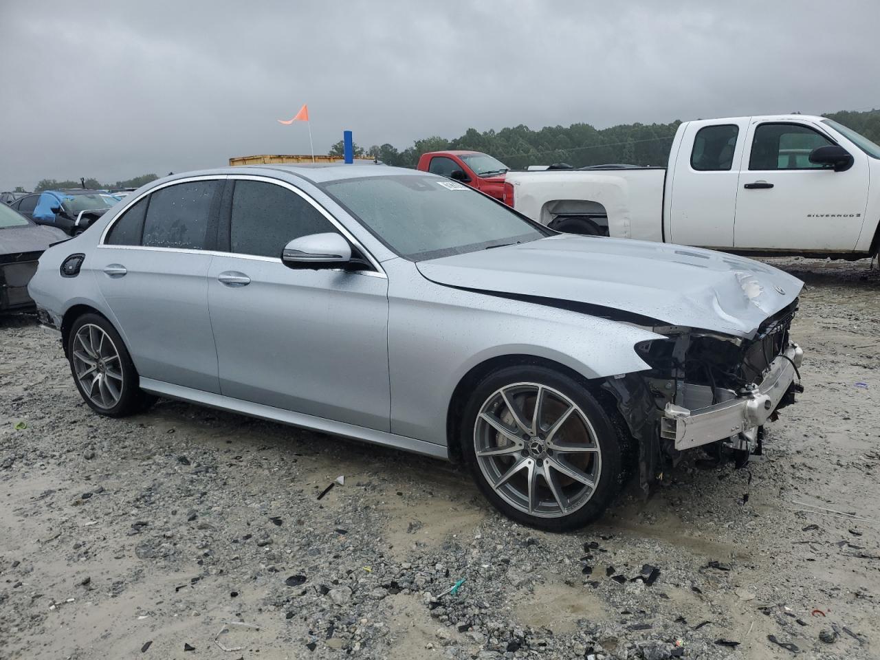 2022 Mercedes-Benz E 350 - Фото 4