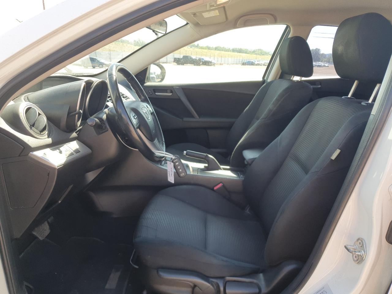 2013 Mazda 3 I - Image 7