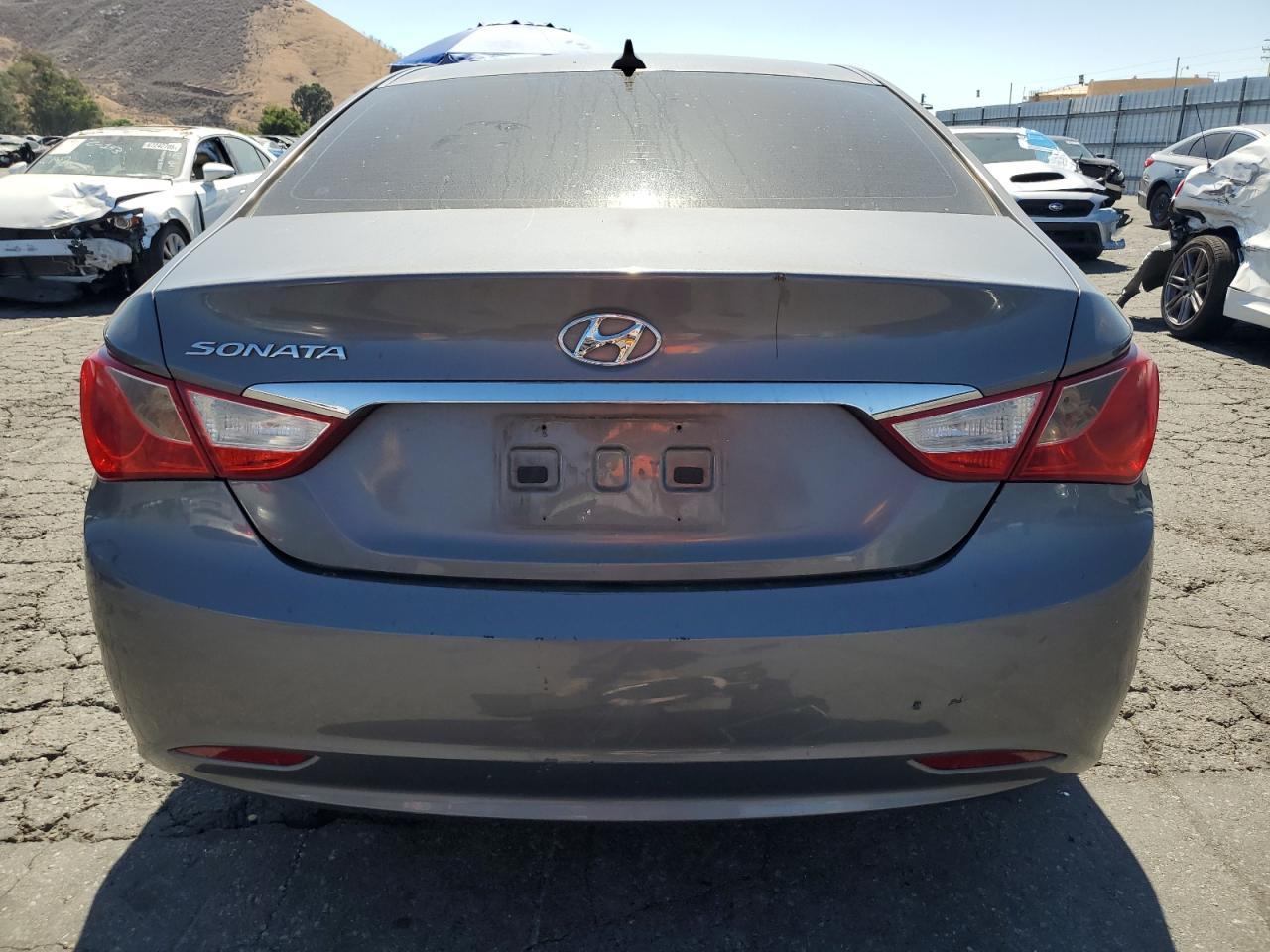 2013 Hyundai Sonata Gls - Image 6