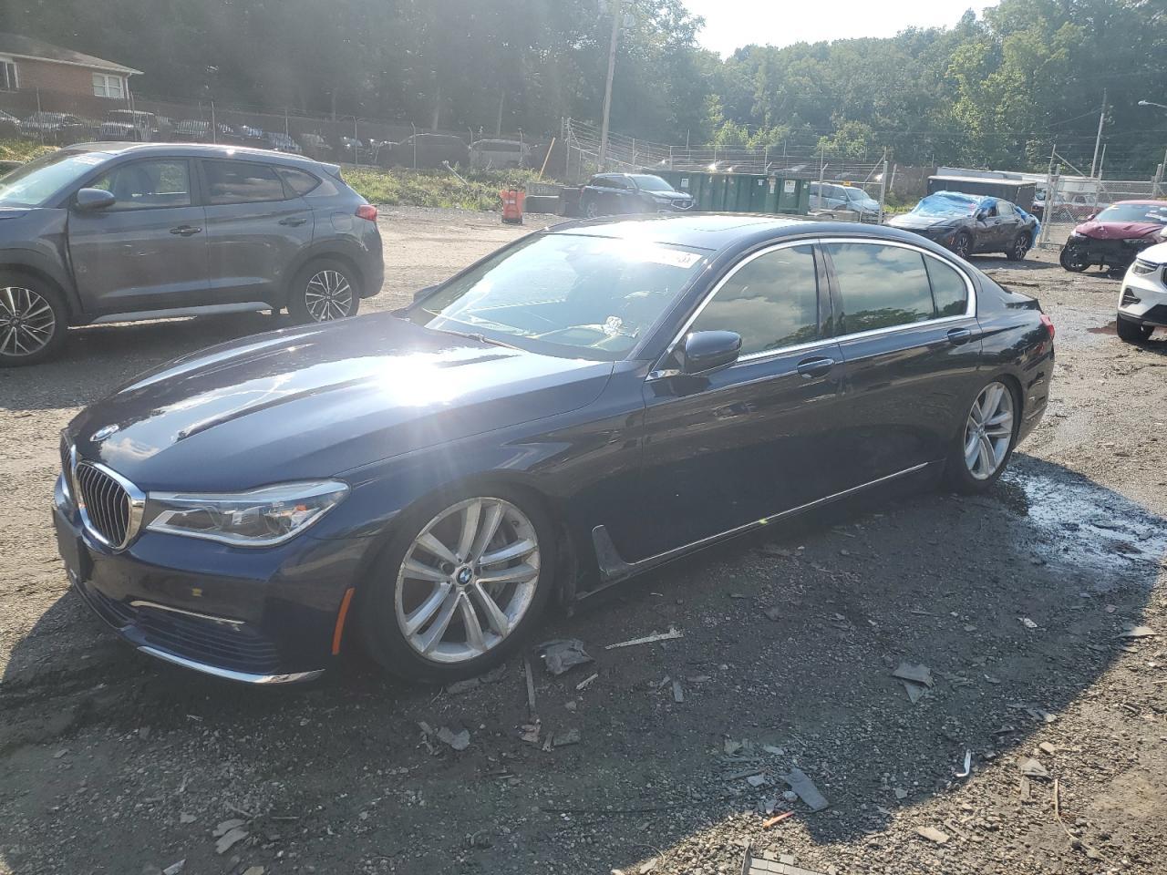 2016 BMW 750 Xi