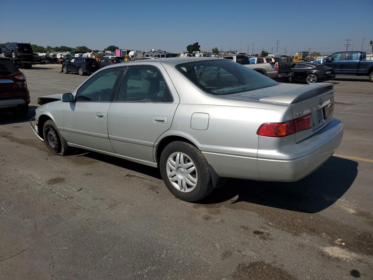2000 Toyota Camry Ce - Image 2