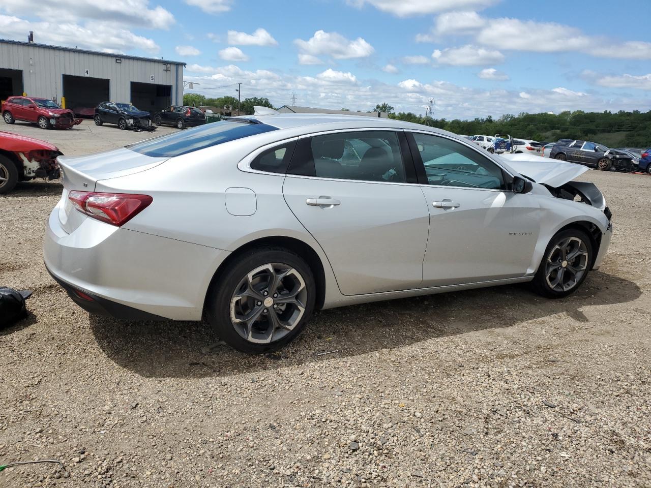 2022 Chevrolet Malibu Lt - Фото 3