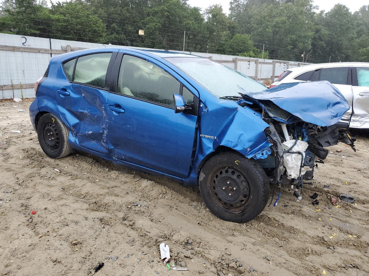 2015 Toyota Prius C - Фото 4