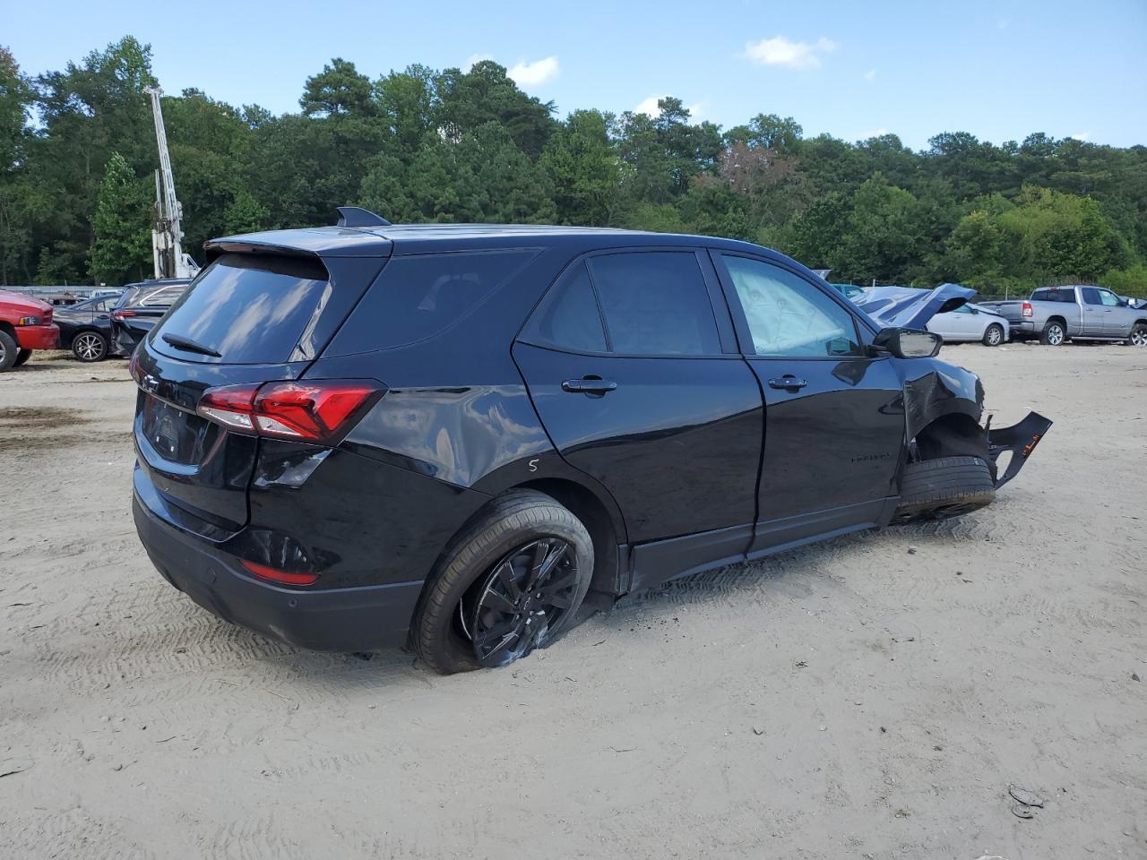 2024 Chevrolet Equinox Ls - Image 3