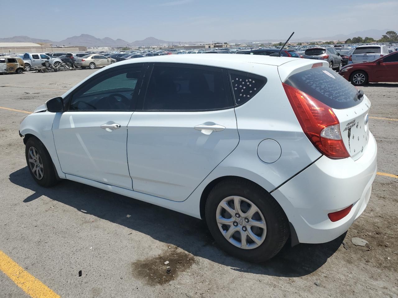 2013 Hyundai Accent Gls - Фото 2