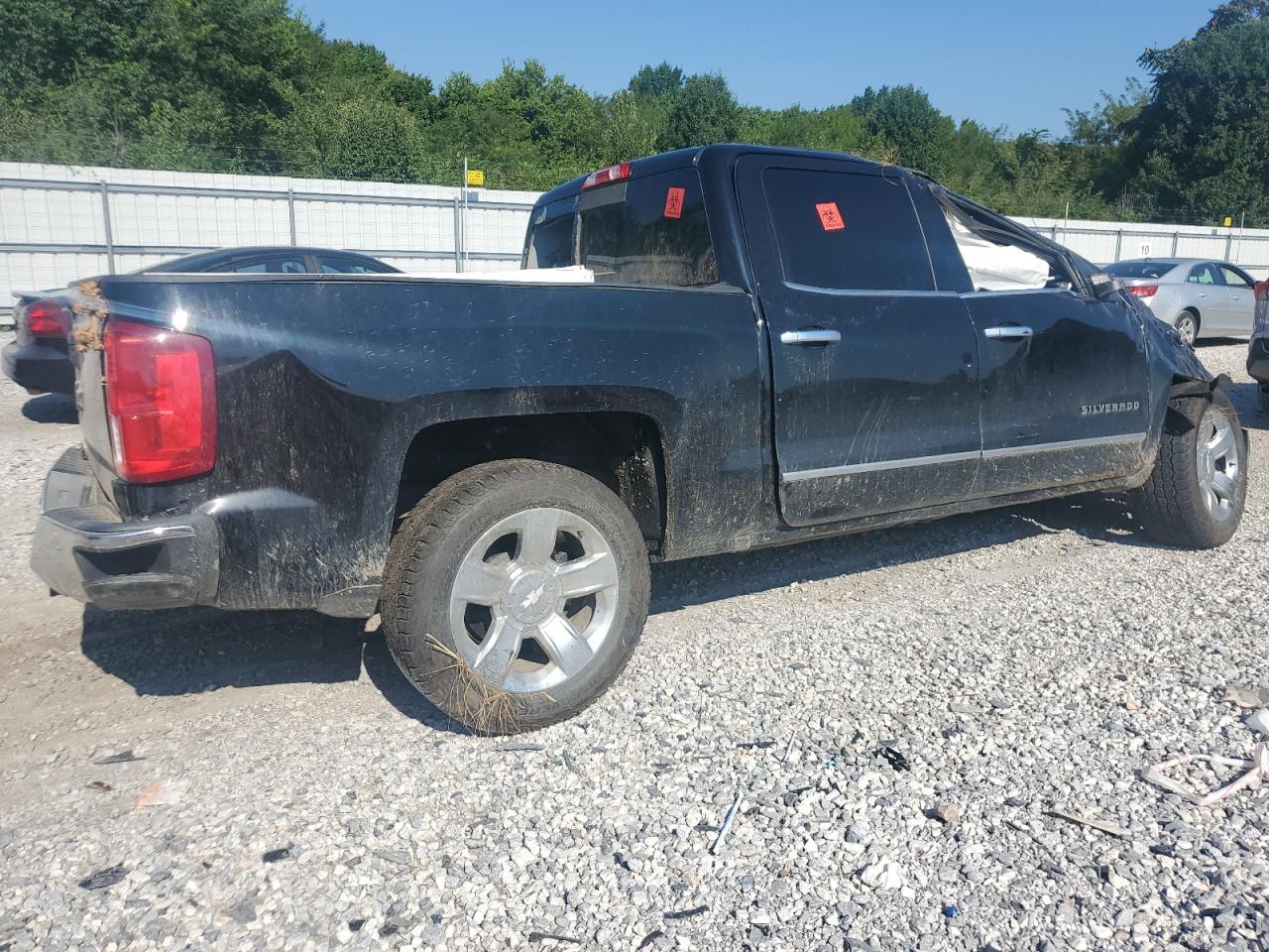 2017 Chevrolet Silverado C1500 Ltz - Image 3