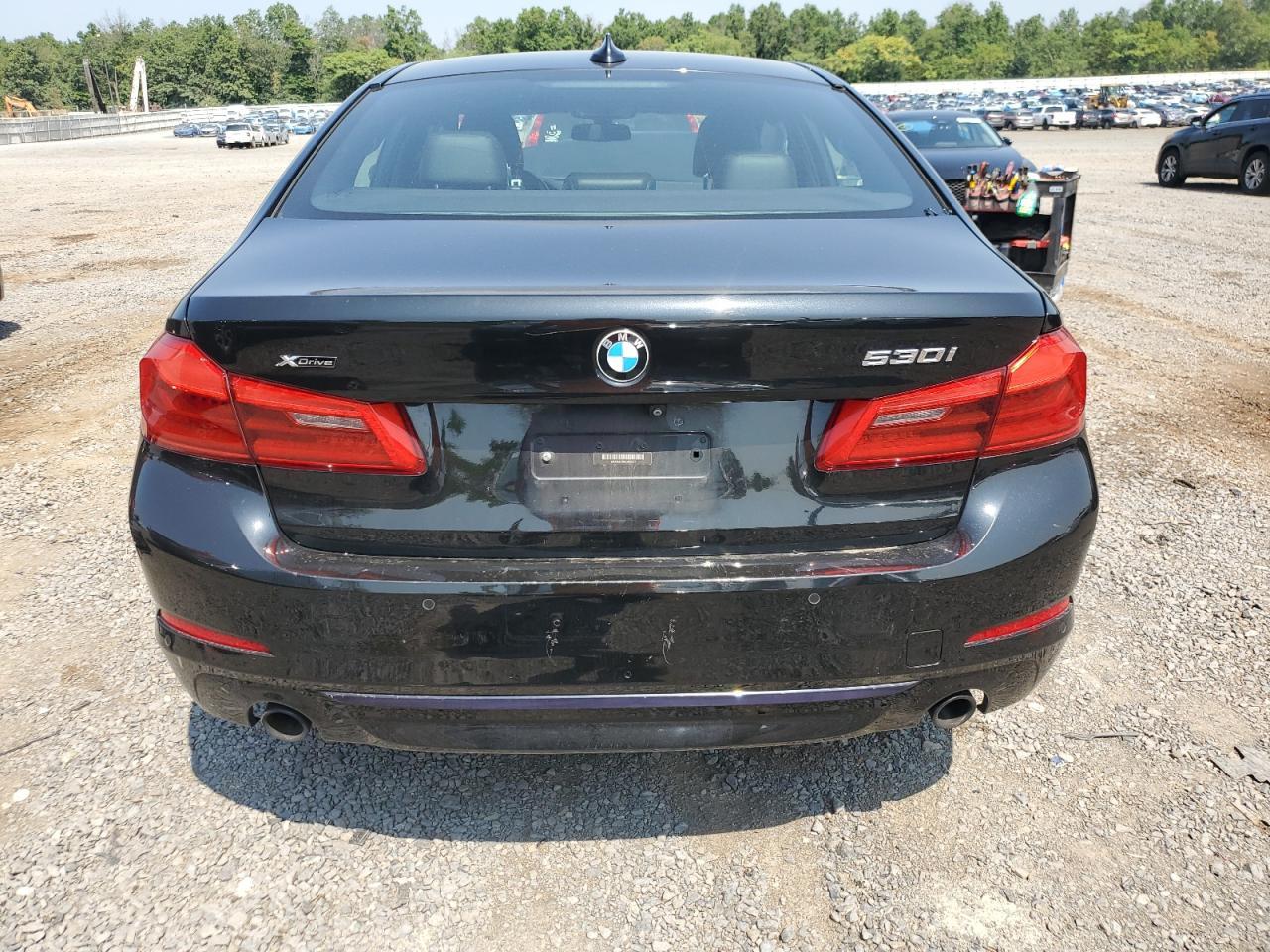 2019 BMW 530 Xi - Фото 6
