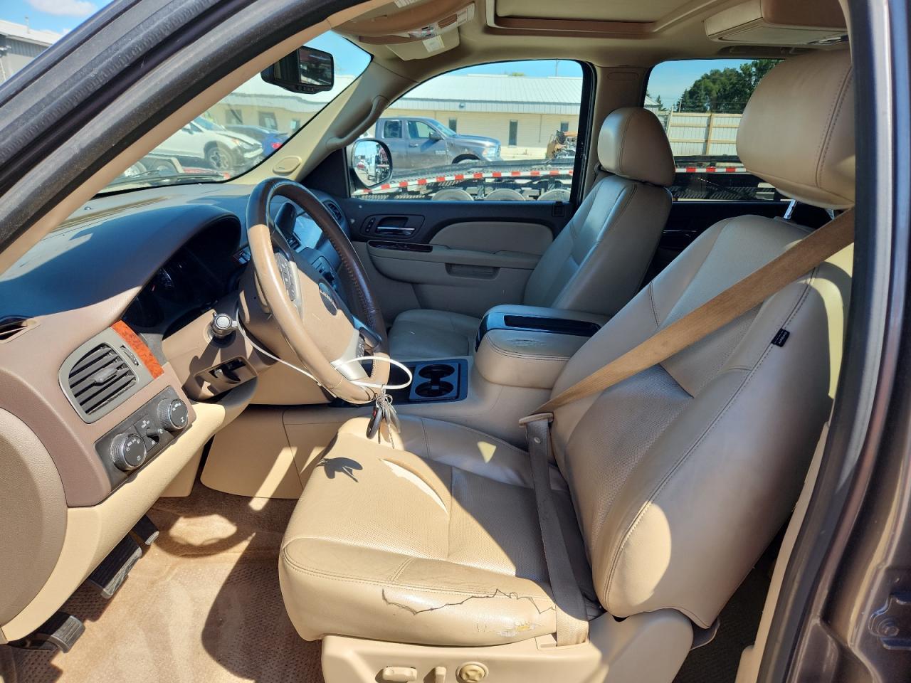 2012 GMC Yukon Xl K1500 Slt - Image 7