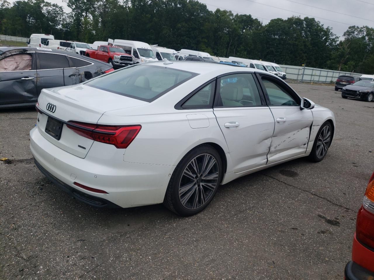 2023 Audi A6 Premium Plus - Image 3