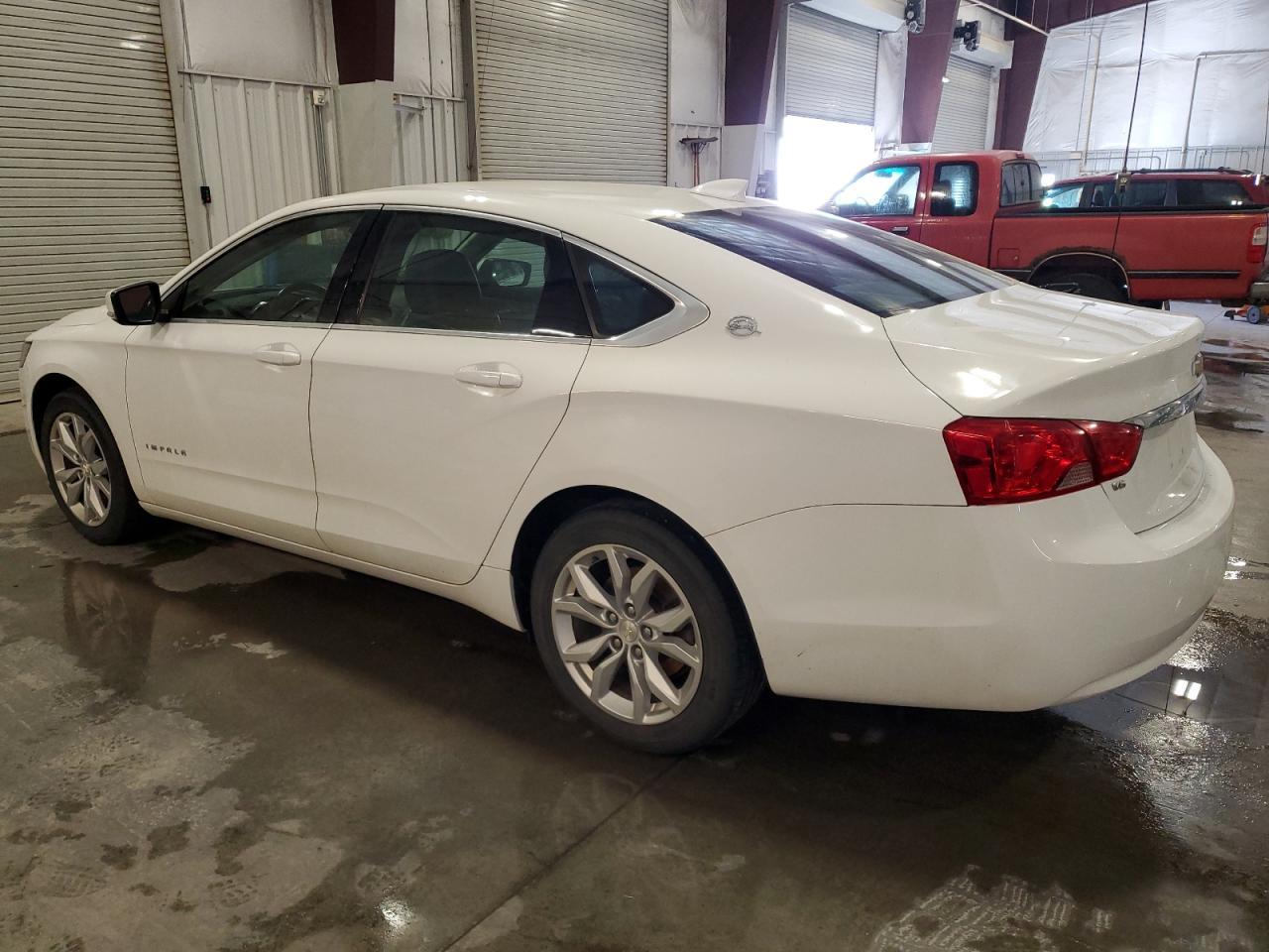 2017 Chevrolet Impala Lt - Фото 2