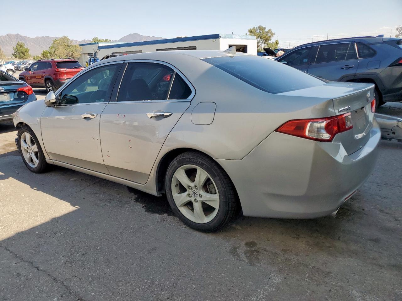 2010 Acura Tsx - Image 2
