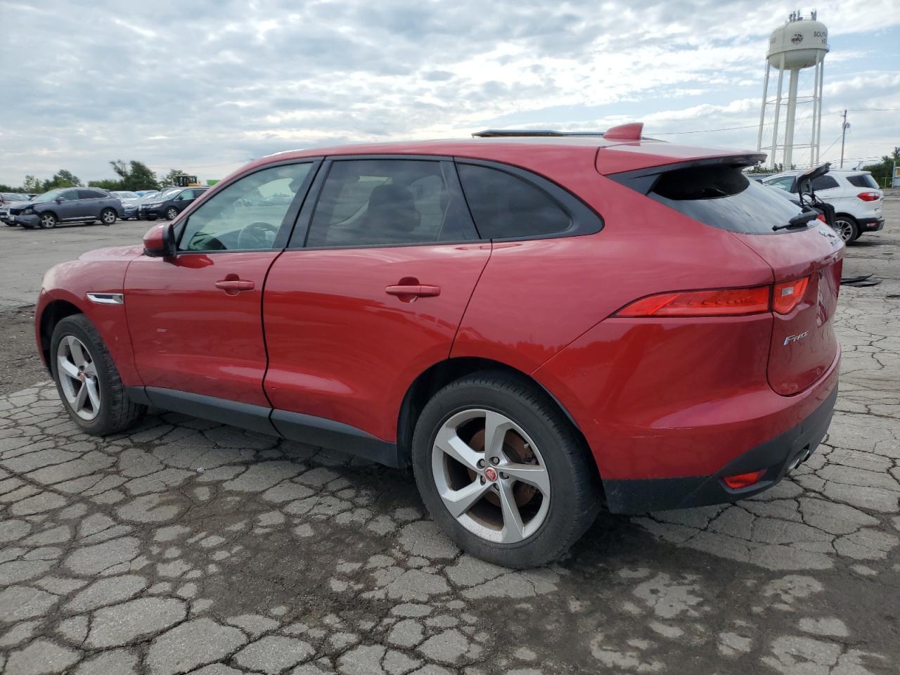 2017 Jaguar F-Pace Premium - Image 2
