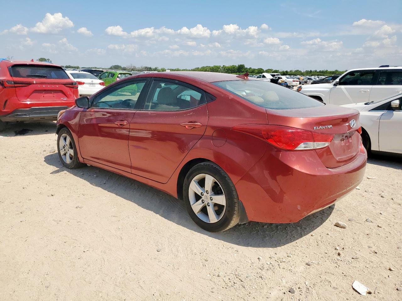 2013 Hyundai Elantra Gls - Фото 2
