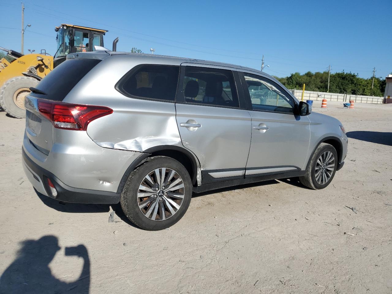 2020 Mitsubishi Outlander Se - Фото 3