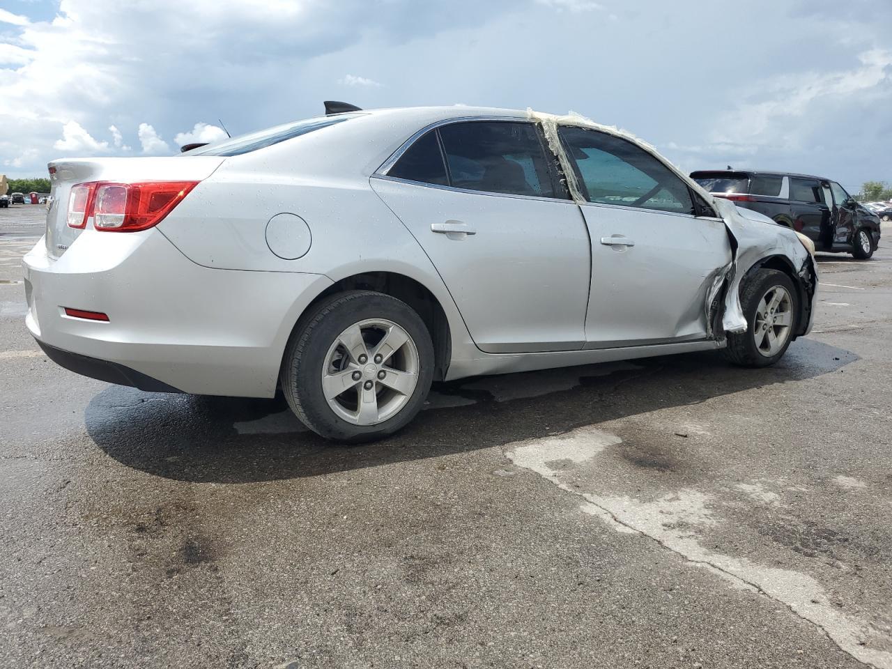 2015 Chevrolet Malibu Ls - Image 3