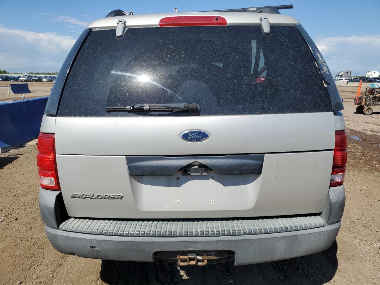 2004 Ford Explorer Xls - Image 6