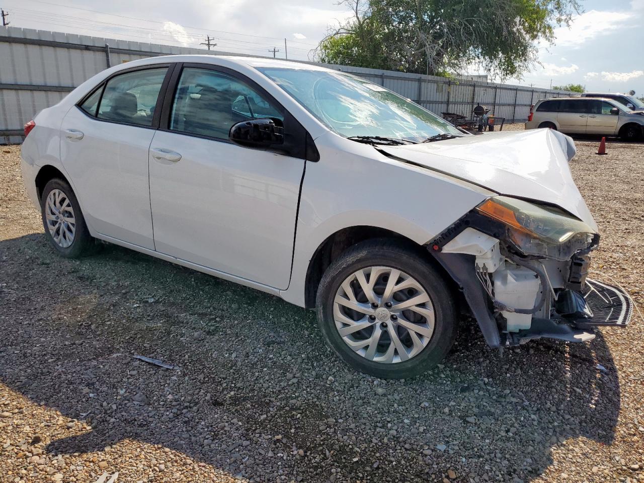 2017 Toyota Corolla L - Image 4