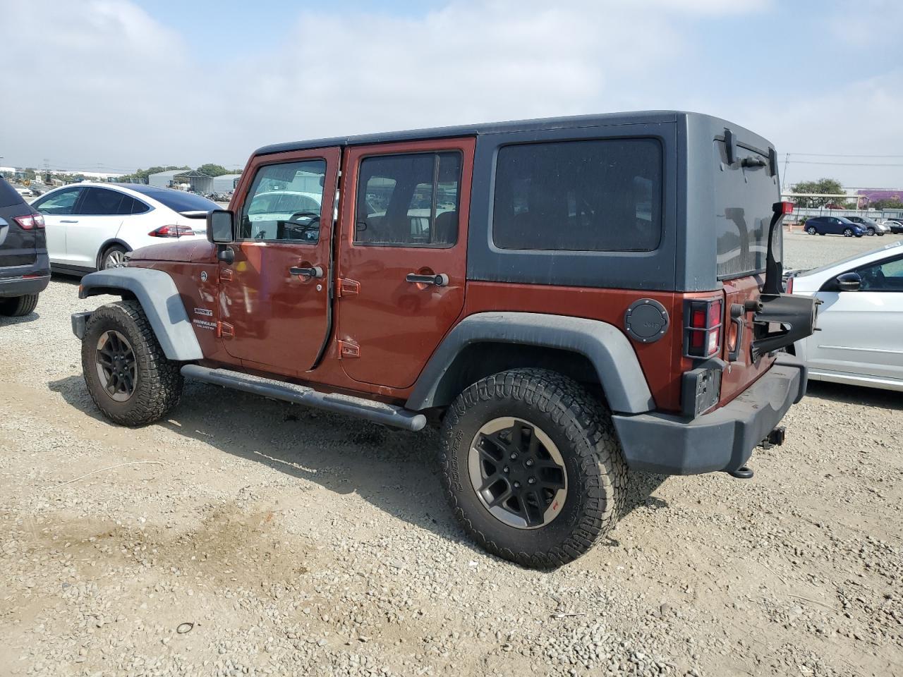 2014 Jeep Wrangler Unlimited Sport - Image 2
