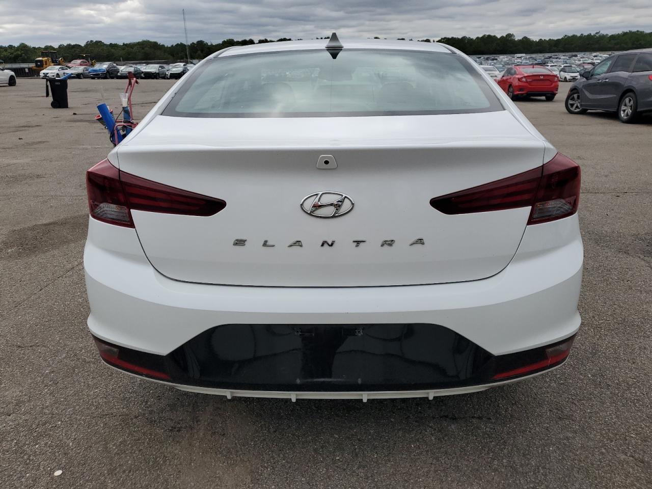 2020 Hyundai Elantra Sel Sel - Фото 6