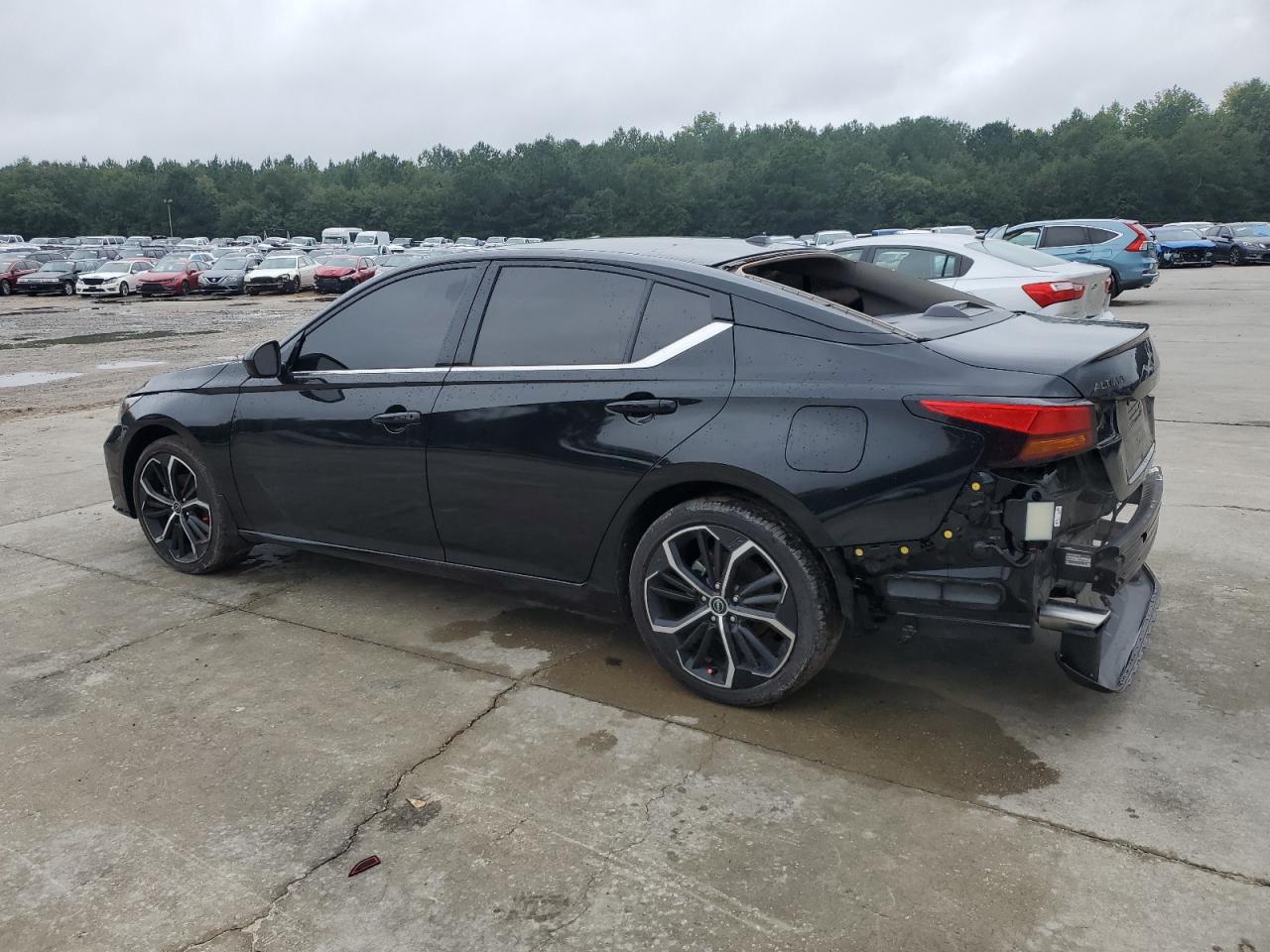 2024 Nissan Altima Sr - Фото 2