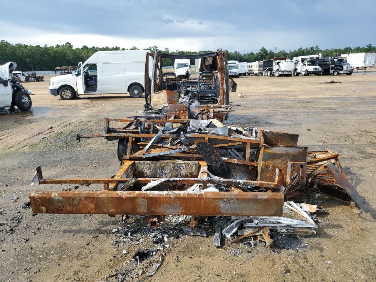 2016 Mercedes-Benz Sprinter 3500 - Image 6