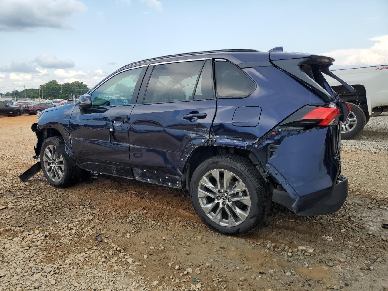 2023 Toyota Rav4 Xle Premium - Фото 2